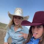Ellie Burch - @ellieburch74 - Instagram