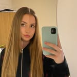 ellie - @ellie_burchell - Instagram