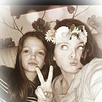 Ellie Coe - @ellie.coe.52 - Instagram