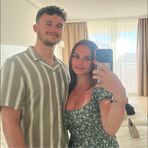 Ellie Downs - Facebook