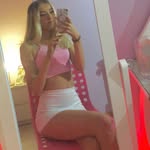 @ellie_downsx - Instagram