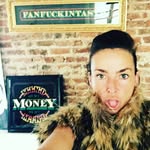 Ellie Hendrix - @missymoorockstar - Instagram