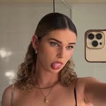 Ellie - @ellie.kostitch - Instagram