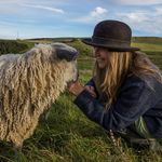 Ellie - @ellielangleyfleecewithaltitude - Instagram