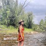 Ellie Lyons - Facebook