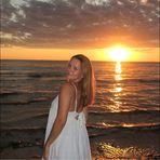 Ellie Maxwell - Facebook