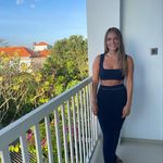 Ellie Scott - @elliescottt - Instagram