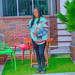 Elle Simon - Facebook