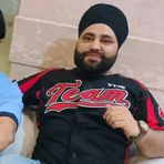 Elly Singh - Facebook