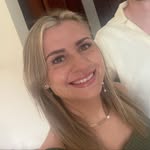 Ellie Weeks - @ellieweeks - Instagram