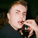 elliot baker - @elliotbkr - Instagram