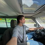 Elliot Barr - @gecyobreadup - Instagram