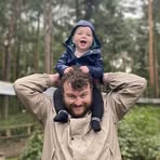 Elliot Harper - Facebook