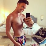 Elliot Harper - @elliotharper235 - Instagram