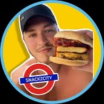 Elliot Hogan - SnackzCityBitch - @snackzcitybitch - Instagram