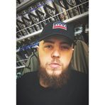Elliot Howe - Facebook