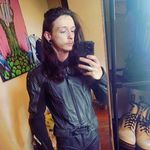 Elliot Kostynowicz Mayo - @manicmayo - Instagram