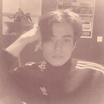 Ellis Graham - @_timesnewroman_ - Instagram