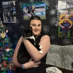 Elliss Roe - Facebook