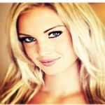 Elly Collins - @elly.collins.33 - Instagram
