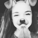 Elly Davis - @ellydavis04 - Instagram