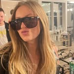 Elly Gross - @ellytaylor_closet - Instagram