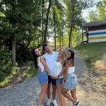 @elly.hallmartin - Instagram