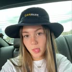 elly johnson - @ellyjs_closet_ - Instagram