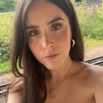 Elly May - @ellsffs - Instagram
