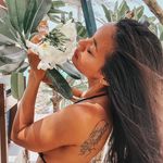 𝓣𝓻𝓪𝓿𝓮𝓵𝓮𝓻•𝓜𝓸𝓭𝓮𝓵•𝓜𝓪𝓻𝓲𝓷𝓮𝓻𝓪 - @ellyparadise - Instagram