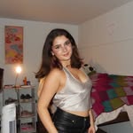 Nora Levy - @shirleylikethedrink - Instagram