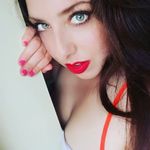 Eloise Howard - @ellaglitterz - Instagram