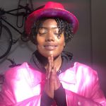 Eloïse King - @elloweezee - Instagram