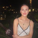 Eloise McNally - @eloisemcnally - Instagram