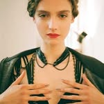 Eloise Wade - @eloisewade71 - Instagram