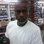 elroy roberts - @elroy.roberts - Instagram