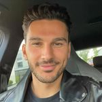 @elro.yscott - Instagram