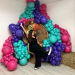 Els | Surrey Balloon decor & event styling - @elsbells_balloons - Instagram