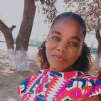 Elsa Adriano - Facebook