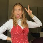Elsa Hughes - @els.makes.things - Instagram