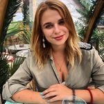 Elsa Hughes - @elsahughes218 - Instagram
