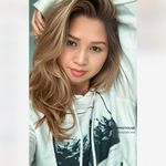 Elsa Robinson - @elsar42 - Instagram