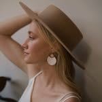 handmade jewlery + goods - @claybyelsie - Instagram