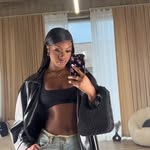 Elspeth Smith - @qarleybf - Instagram