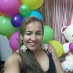 Elva Robles - @elvarobles4 - Instagram