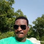 Elvis Moore - @elvismoore7 - Instagram