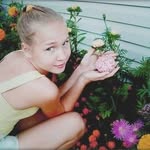 Вика - @elysecoppard - Instagram