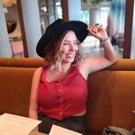 Elyse Robinson - @elyseserina - Instagram