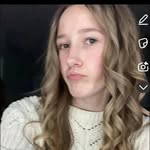 Elyssa Johnson - @elyssa.j7 - Instagram