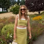 Elyssa (Schall) Johnson - @eswizzle10 - Instagram